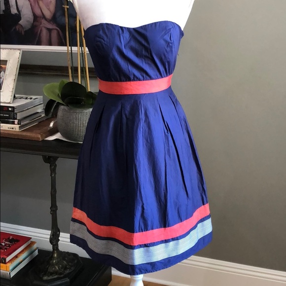 Francesca's Collections Dresses & Skirts - Francesca's Strapless Fit & Flare Dress Navy Small